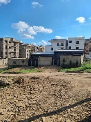 ሰሚት አካባቢ 500 ካሬሜትር