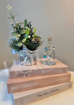 Decorative Flowers Arrangement