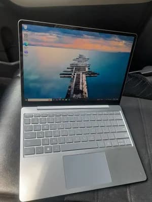 Microsoft Surface i5 256GB Laptop