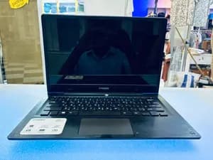 troniQ laptop 32GB SSD 14inch