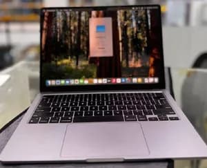 MacBook Air 13.3 inch M2