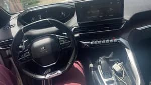 Peugeot 5008 2022 SUV