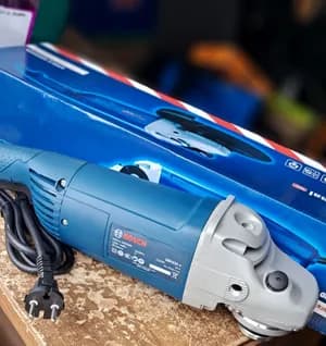Bosch 2400w ግራይደር