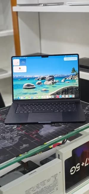 Apple MacBook Air M4 15 Inch