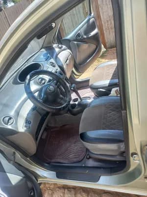 Vitz 2002