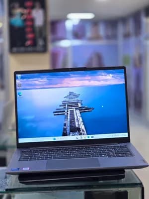 Lenovo ThinkBook 2025 Core 7
