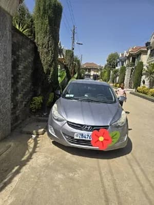 Hyundai Avante 2013