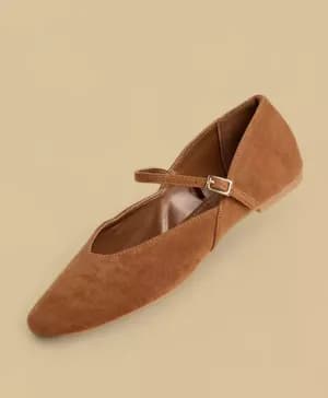 MAX plain ballerina with buckle belt
