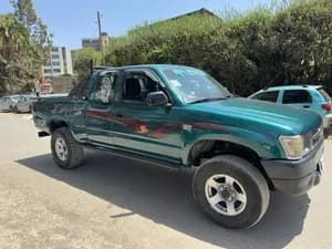 Toyota 2LT 2000 Diesel Pickup