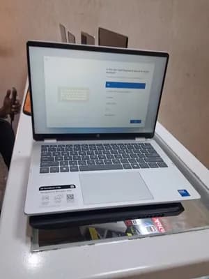 HP OmniBook 5 Flip 14 Touch