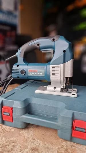 Bosch 710W Jigsaw GST 65 PBE