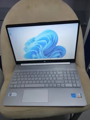HP Notebook 15 Core i5-1240P