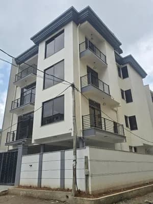 ቤት 200 ካሬ G+3