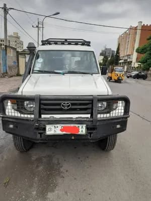 Toyota Land Cruiser 1HZ Longbase 2005