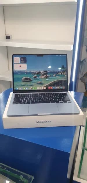 Apple MacBook Air M4 2025