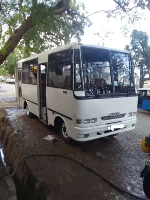 Model 2000 Commercial Vehicles