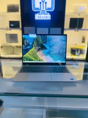 HP Omnibook 7 Core 9 16GB 1TB