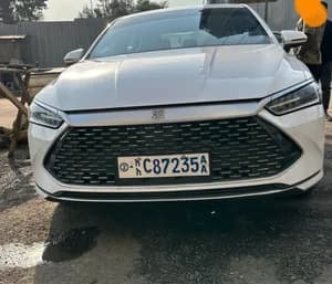BYD QIN-PLUS DM-i Plug-in Hybrid 2025