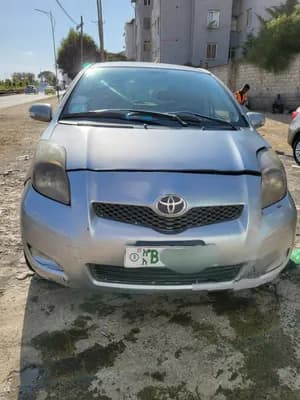 Toyota Yaris Compact 2010 Automatic