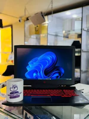 HP OMEN 015 512GB SSD 16GB RAM 15.6inch