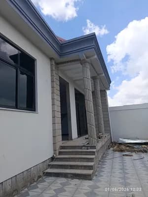 Mana Gurgurraamu (House for Sale in Sululta)