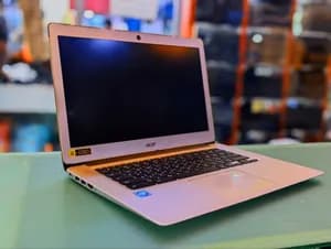 Asus Chromebook 14" 4GB RAM 32GB SSD