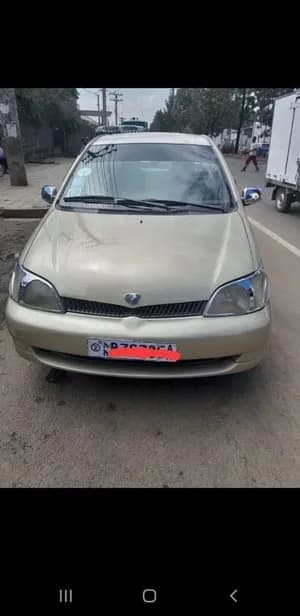 Toyota Platz 2001 1.0L