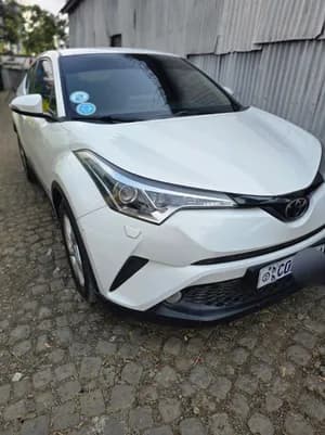 Toyota CHR 2020 1.2T AWD