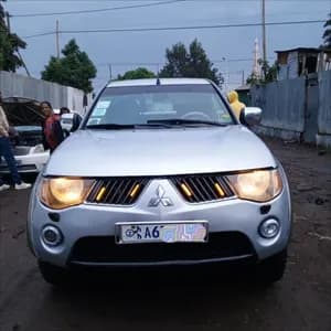 Mitsubishi L200 DID 2008 Manual 4WD
