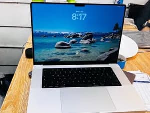 Apple MacBook Pro 16-inch M1 Max
