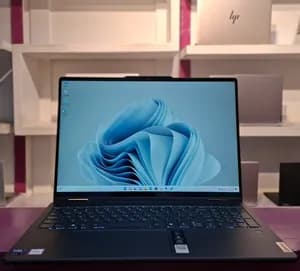 Lenovo Yoga 7i Ultra 7 Laptop