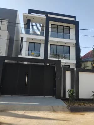 Luxury G+2 House in Ayat