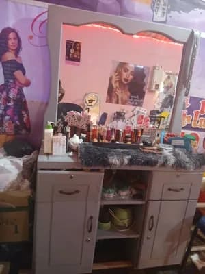 Dressing Table with Mirror