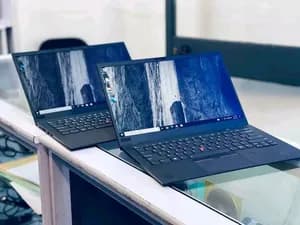 Lenovo ThinkPad X390 Yoga Touch Laptop