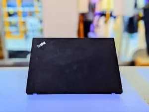 Lenovo Thinkpad X1 carbon 8GB 256GB