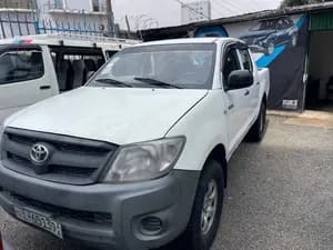 Toyota Double Cabin Pickup 2010
