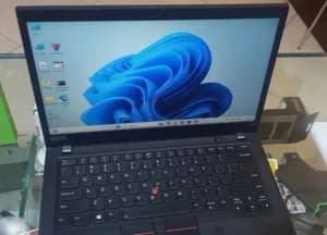 Lenovo ThinkPad T14 Touchscreen Laptop