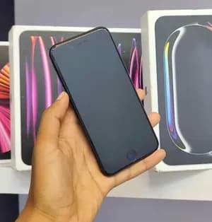 iPhone SE 3 64GB