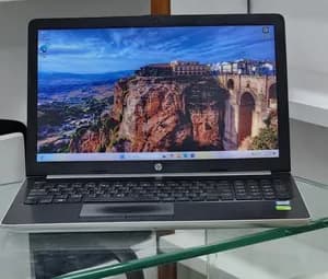 HP Notebook 15 i7 8GB 1TB