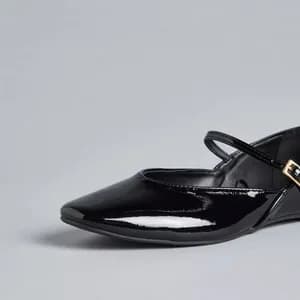 MAX Plain Ballerina with Buckle Belt