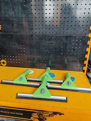 የመስታወት ማፅጃ