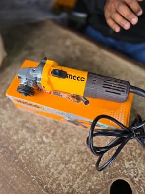 ingco ግራይደር 750W