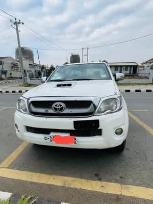 Toyota Hilux 2011