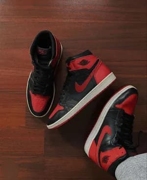 Nike Air Jordan 1 Retro Bred High