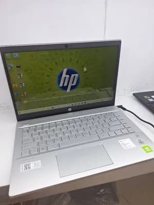 HP Pavilion 14 Core i7 16GB 512GB
