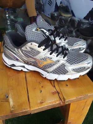 Running Sneakers Size 39