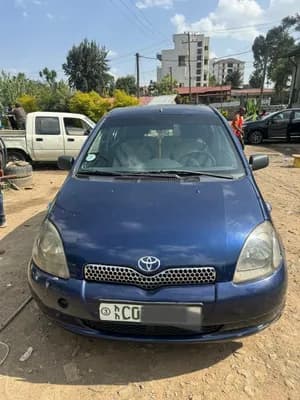 Toyota Vitz Yaris 2001 1.0L