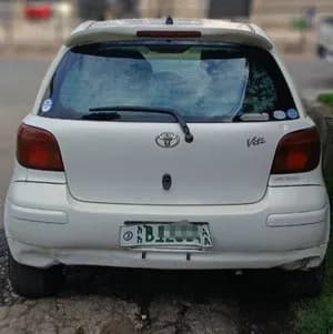 Toyota Vitz 2004/5 1.0L