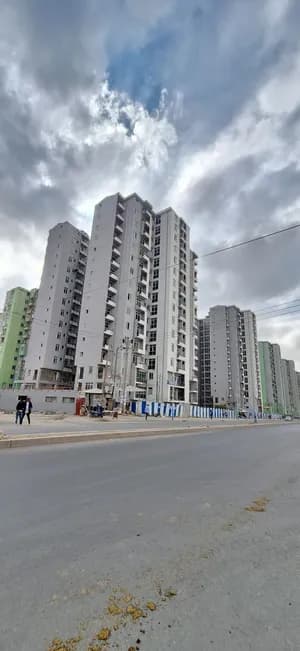 40/60 Condominium 3 Bedroom 107sqm