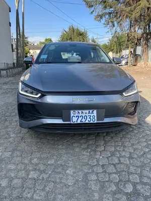 BYD e2 2024 Silver